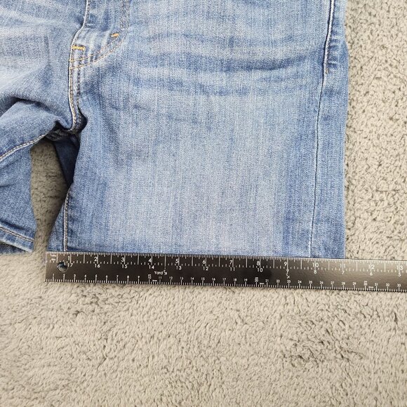 Women's Blue Jean Denim Shorts Size 30 Mid Rise Flat Front Whiskered 5" Inseam - Picture 11 of 13